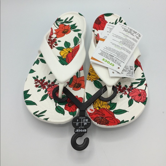 Crocs Women’s Kadee Printed Floral Flip Flop - Picture 4 of 13